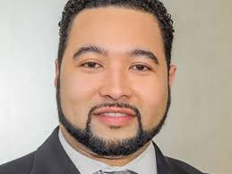 COVID-19 Heroes: Detroit funeral home adapts to surge of deaths, changing  ways of grieving