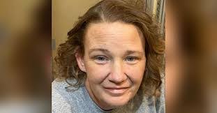 Shannon Oatman's Instagram, Twitter & Facebook