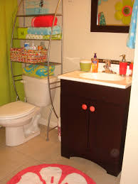 Hgtv has inspirational pictures, ideas and expert tips on contemporary bathrooms that help you explore ideas for contemporary bathrooms, and prepare to add an elegant and updated design to. Awesome Ideas Cute Bathroom Decorating Ideas For Apartments