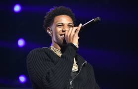 The best gifs are on giphy. Follow A Boogie Wit Da Hoodie S Lavish Lifestyle In The New Video For Swervin Complex