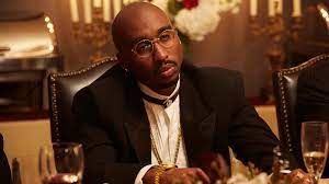 I had an incredibly hard time wrapping my mind around the scenes including jada and found the actress' portrayal of her unbelievable and distracting from the overall greatness of the movie. Tupac Biopic All Eyez On Me Bedingungslose Glorifizierung Einer Raplegende Musik Puls