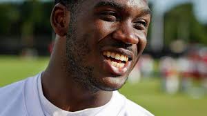 Mom's influence abounds for Bucs rookie James