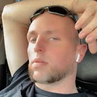 100+ perfiles de «Haney»