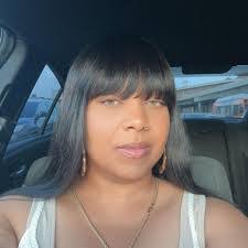 Amanda Wrede's Instagram, Twitter & Facebook