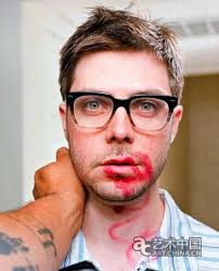 当吻也成为艺术：杰迪戴亚·约翰逊的理解计划_海外动态_新浪收藏_新浪网