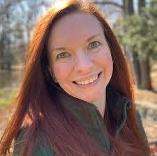 Amanda Lashay's Instagram, Twitter & Facebook