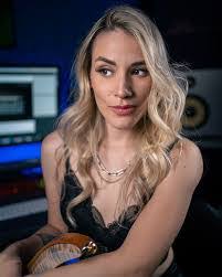 Jay Faust's Instagram, Twitter & Facebook