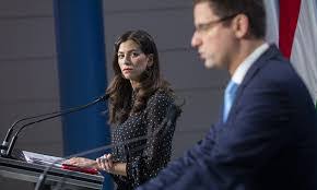 Szentkirályi alexandra szerint hamarosan feloldható a vásárlási idősáv, ám a legveszélyeztetettebb korcsoportnak számító 65 éven felüliek továbbra is külön bánásmódot igényelnek majd Szentkiralyi Alexandra Breuerpress International