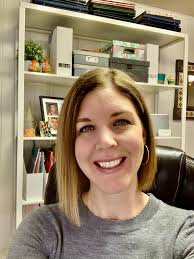 Sometimes all you need is one beautiful stamp to do all the work 🌸 For  this card, I stamped the flower directly onto the card base for an easy  background, then stamped