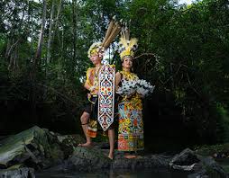 Pada masyarakat dayak, tato bisa menunjukkan status kekayaan seseorang. Dayak Projects Photos Videos Logos Illustrations And Branding On Behance