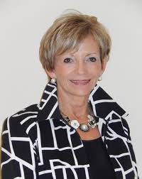 Sandra Lamore's Instagram, Twitter & Facebook