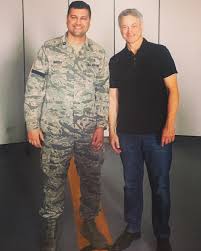 Lieutenant dan loses his legs in the vietnam war. Was An Honor To Meet Actor Gary Sinise Also Known As Lieutenant Dan From Forrest Gump And Yes Mom He Does Have Legs Thanks For Coming To Beale Garysinise