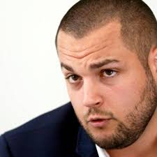 Si je suis élu, je serai le maire de tous les Seynois", assure Dorian Munoz,  le candidat RN aux municipales-2020