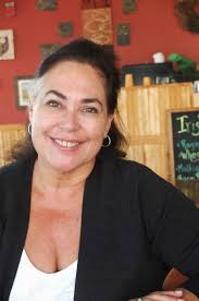 Amy Bloom reveals white lies in 'White Houses'