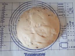 Kathes Kuchen Schwabischer Hefezopf Mit Rosinen Familien Reiseblog Travelsanne Hefezopf Hefezopf Rezept Hefe