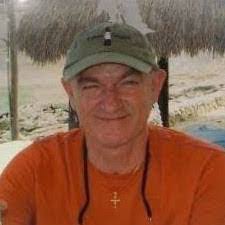 Dennis Wainwright's Instagram, Twitter & Facebook