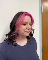 Sidney Hyde| Zionsville Hair Stylist & Lash Artist (@sidney.salon88) •  Instagram फोटोहरू र भिडियोहरू