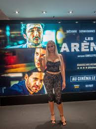 Polska ventre à lair et décolleté XXL : lex-chroniqueuse de Cyril Hanouna  très sexy pour une avant-première - Closer