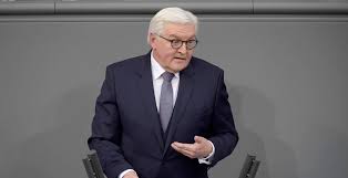 Frank walter steinmeier,(auch frankie wankie genannt]] von parteifreunden auch angela merkel der spd genannt, ist einer der wohl farblosesten und kompromisslüsternsten spitzenpolitiker deutschlands, früherer staubsaugervertreter, stimmungskiller und mann. Frank Walter Steinmeier Is Elected As Germany S President Wsj
