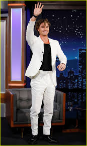 James alexander chase stokes (born september 16, 1992) is an american actor. Chase Stokes Reveals He Lived Out Of His Car Got Fired From Elton John S Party Photo 4594180 Chase Stokes Jimmy Kimmel Pictures Just Jared