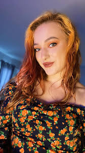 Hi girls and guys! I'm Cassidy, a local business woman in your area! I was  wondering if you'd help me with my business by taking two minutes to fill  in my survey?