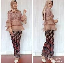 Inilah Model Kebaya Wisuda Terbaru 2021 Bestmagz