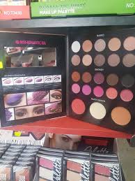 Un teint bien maquillé, c'est le secret d'un maquillage réussi et d'un visage éclatant ! Vente En Gros Livraison A Domicile Num Maquillage Cosmetique Youcef Oussam Facebook