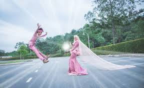 Full day actual day wedding photography classics package. All The Viral Wedding Photos The Internet Fell In Love Malay Wedding Photographer