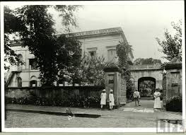 British house in India during the Raj ...