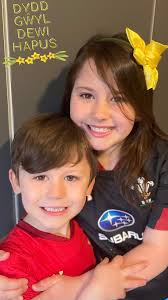 Amy Cray (@amyturner4x)