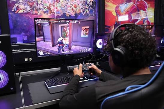 Cullen Samsa, a senior at La Follette High School, has dreamed of a career  in video game design for the better half of the decade. He traces his  passion back to the