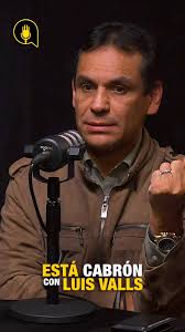 Una palabra con tres vertientes que lo llevó al campeonato mundial. 🥊✨  Descubre cuál es en Youtube: Ricardo Finito López en “Está Cabrón con Luis  Valls”: https://linktw.in/IBnVcj