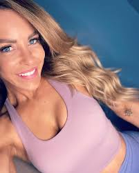 Emma K Posing and Fitness Coach