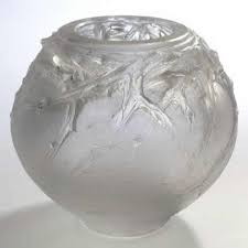 R Lalique Cire Perdue Vase Branches Epines Et Mures In 2020 Lalique Vase Glass Art