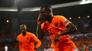 To connect with pays bas foot, join facebook today. Football News Ajax Sign Quincy Promes From Sevilla For 15 4m On Five Year Deal Eurosport