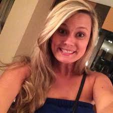 Dani Holt's Instagram, Twitter & Facebook