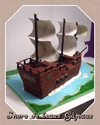 Cake Ship Pirate Bateau De Pirate By Par Snoro De Beaux Gateaux