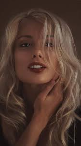 Bridget Graham's Instagram, Twitter & Facebook