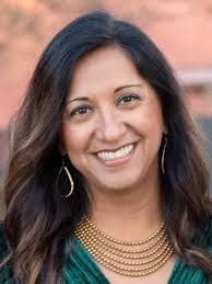 Mitzi Graves's Instagram, Twitter & Facebook