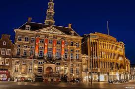 Die stadt wird in der regel kurz den bosch genannt und bildet gleichzeitig auch eine gemeinde, zu . Stadhuis Den Bosch Aktuell Fur 2022 Lohnt Es Sich Mit Fotos