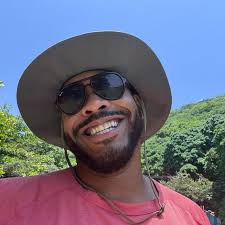 It's me. I'm male friend.