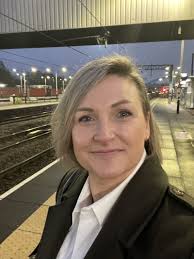 Obligatory “early morning platform” selfie… I am