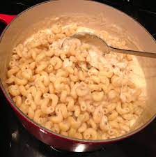 Ina Garten S Mac And Cheese With Gruyere Jai La Vie Ina Garten Mac And Cheese Baked Mac And Cheese Recipe Food Network Recipes