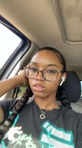 Hi loves, my name is Kyla and my YouTube channel strives to empower girls  by sharing the beauty in everyday life. Through fashion, beauty, lifestyle,  tutorials, and fitness content, I aim to