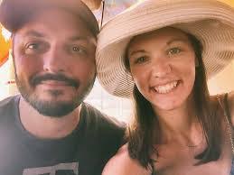 Robin Waller's Instagram, Twitter & Facebook