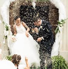 Italy joined dec 6, 2013. Nozze Di Uccio E Pamela La Fidanzata Di Valentino Rossi Ha Preso Il Bouquet