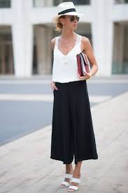 Calça Que Vai Ate A Canela Calca Pantacourt Como Usar Looks Moda Looks Pantacourt