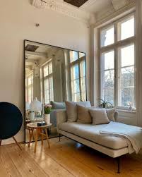 Velvet has not only returned to the world of fashion. Sofa Trends 2021 11 Influencer Zeigen Ihre Neuen Couch Modelle