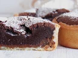 Tartelette Fondant Au Chocolat Sur Lit De Pate De Speculoos Recette Ptitchef Recette Recette Dessert Pate Speculoos Recette