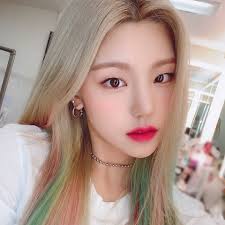 200824 Itzy Instagram Update Yeji Itzy Kpop Girls Girl